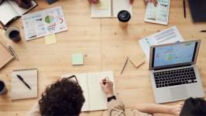 UnitedHealthcare Medicare Advantage Plans Illinois 2025 Comparing UnitedHealthcare Medicare Advantage Plans with AARP Medicare Supplement Plans